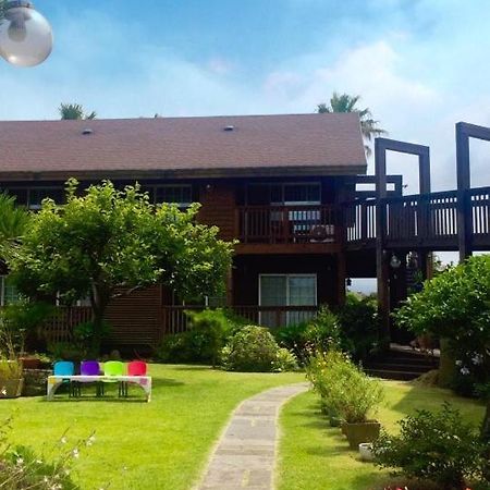 Namu Hyanggi Pension Чечжу Екстер'єр фото
